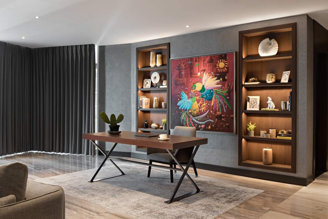 Design Interior Livingroom Cozy, colorful, humble, elegant Flooring LVT, kabinet Hitam finshing duco, gaya iterior design eclectic di Bogor