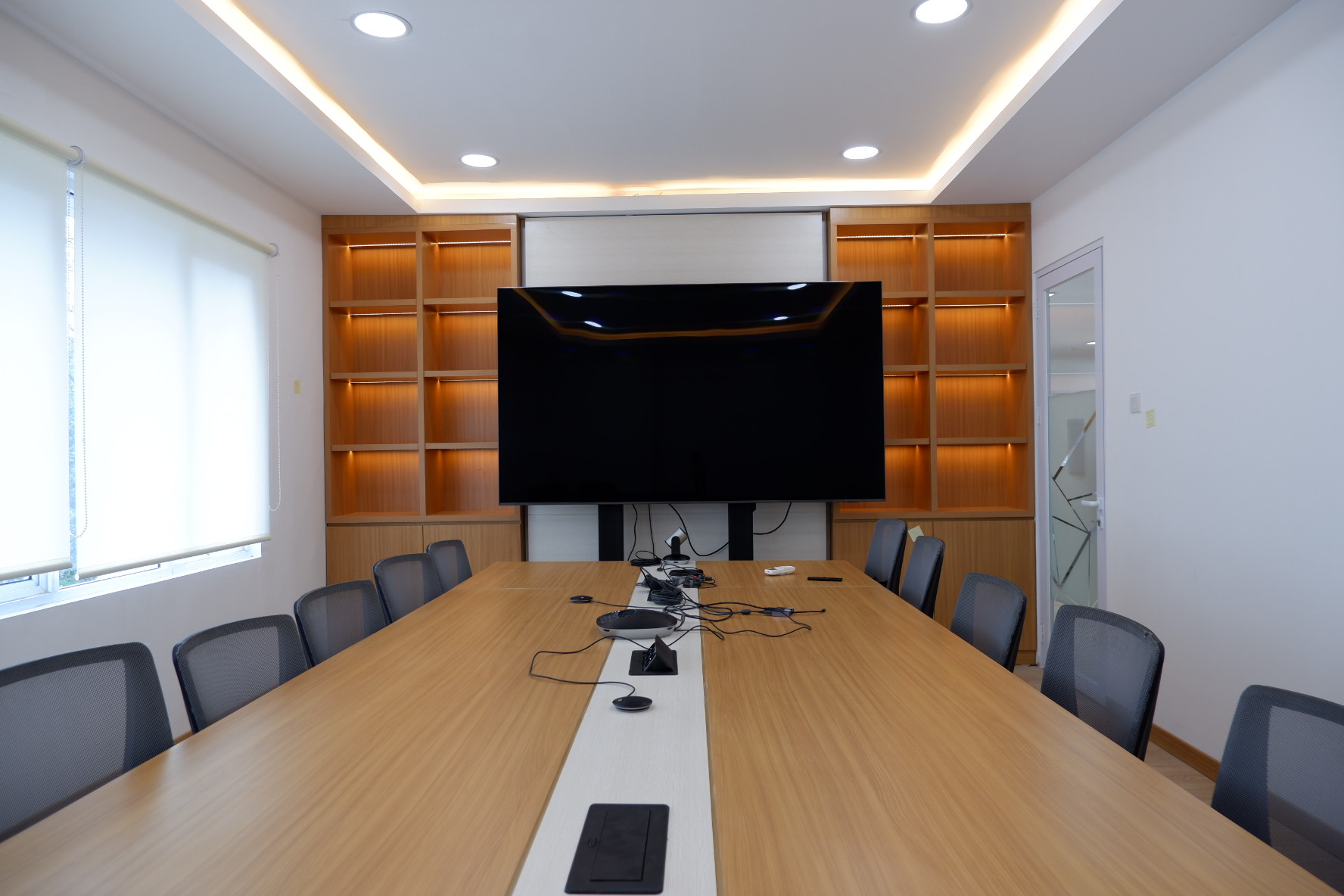 Jasa interior kantor ruang meeting PT. KSB INDONESIA